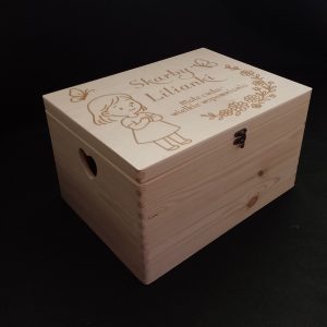Skrzynka z grawerem na skarby dla dziecka 40*30*23 cm
